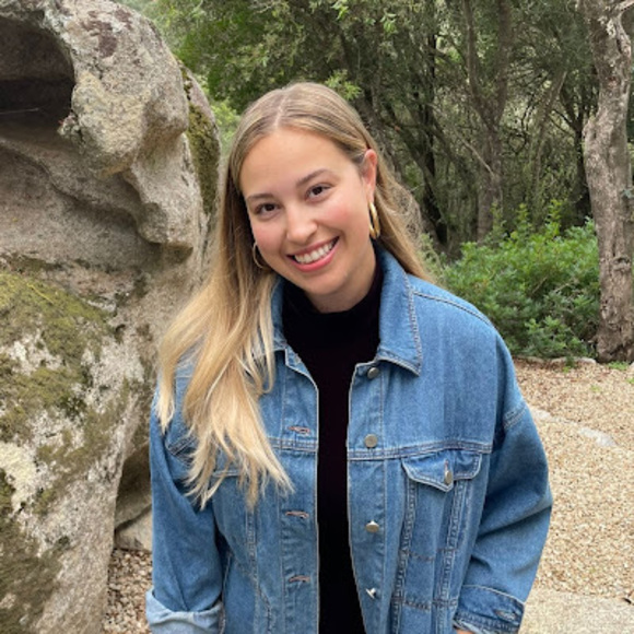 Meet the Posher Other - Meet your Posher, Hayley